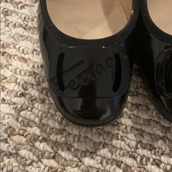 Vintage Ferragamo kitten heels - Picture 3 of 7